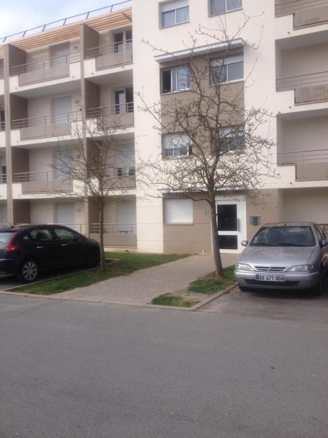 Les Jardins La Charbonniere Apartment Монтеврен Екстериор снимка